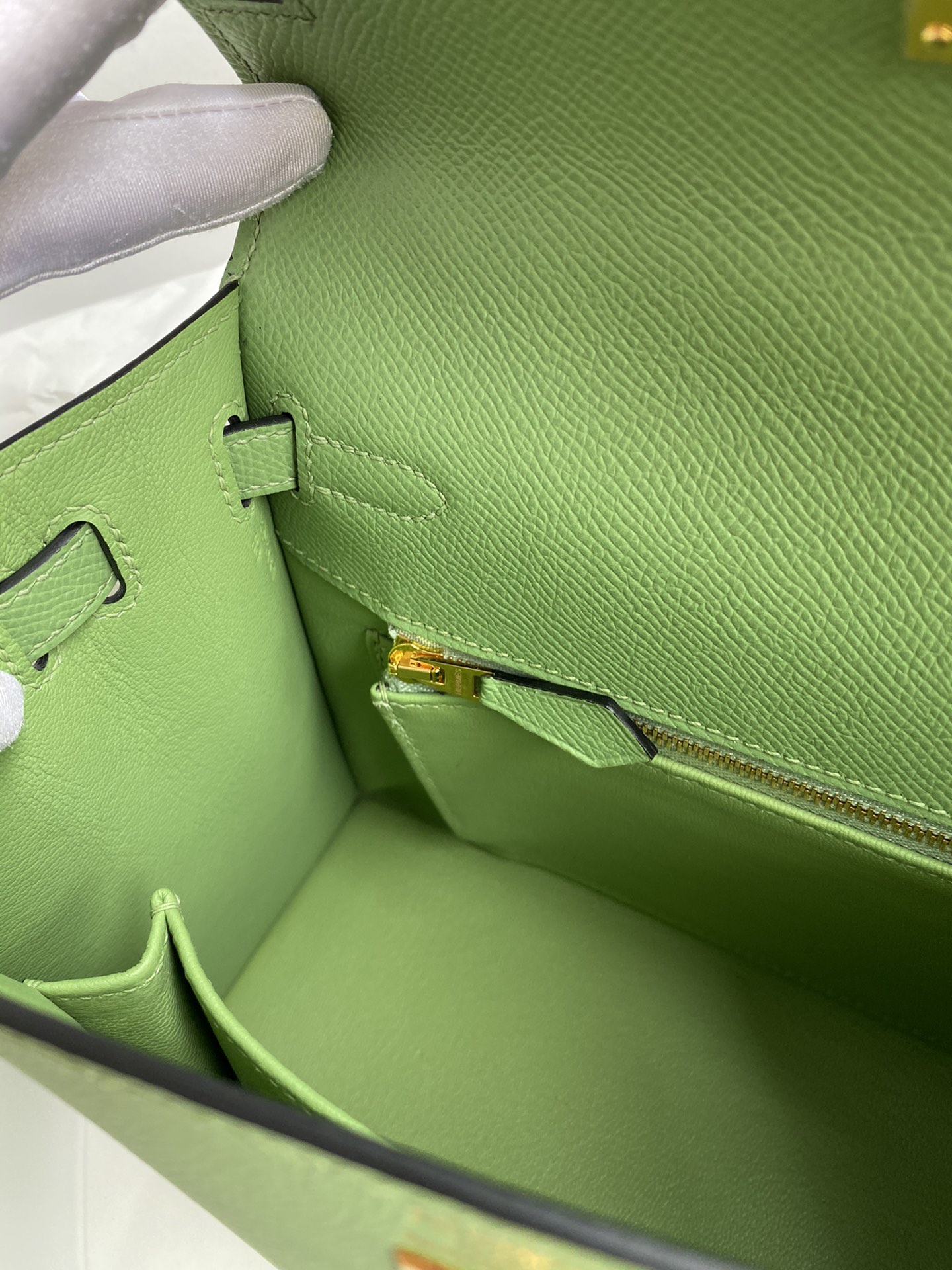 Hermes Kelly 25cm Handbag Shoulder Bag in Green Kiwi Epsom Leather